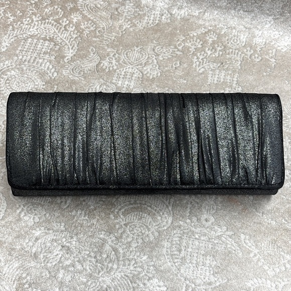 La Regale Black Metallic Shimmer Gathered Satin Clutch Formal Evening Bag - Picture 2 of 15